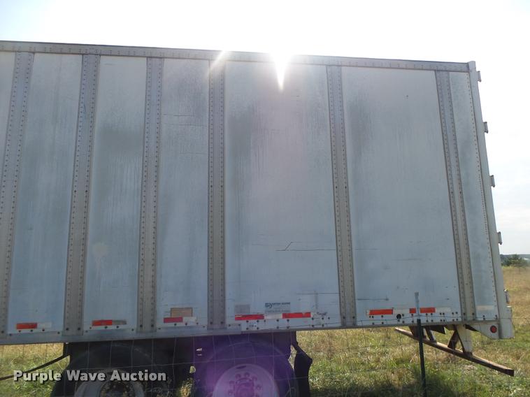 image for item DB7443 1995 Monon dry van trailer