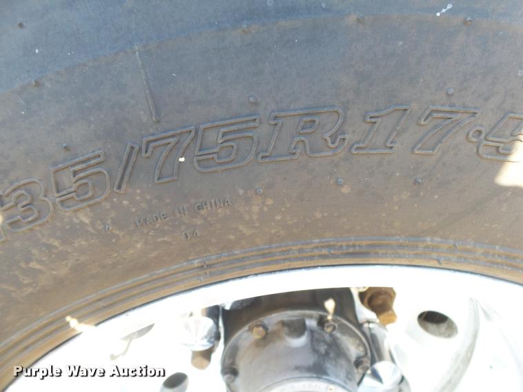 image for item DB7445 1996 Doonan drop deck trailer