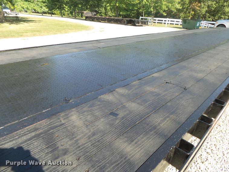 image for item DB7446 2001 Doonan drop deck trailer