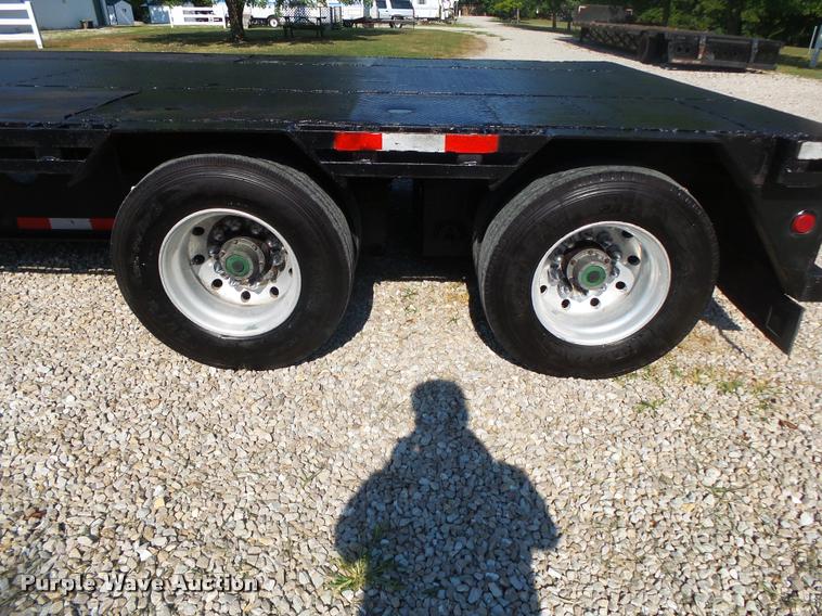 image for item DB7446 2001 Doonan drop deck trailer