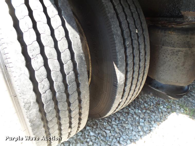 image for item DB7446 2001 Doonan drop deck trailer