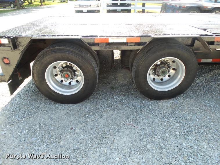 image for item DB7446 2001 Doonan drop deck trailer