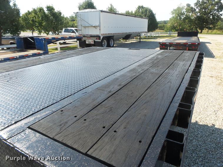 image for item DB7446 2001 Doonan drop deck trailer