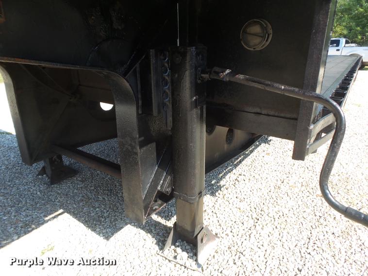 image for item DB7446 2001 Doonan drop deck trailer