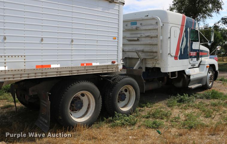 image for item DB9290 1996 Freightliner FLD semi truck