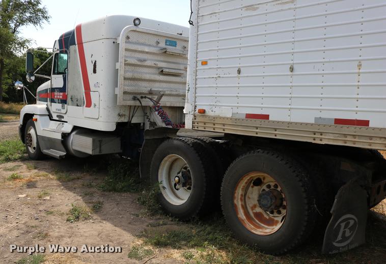 image for item DB9290 1996 Freightliner FLD semi truck