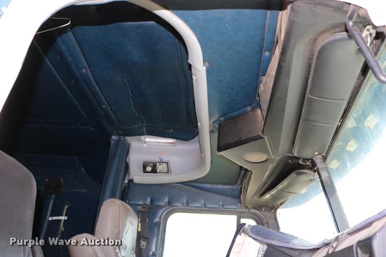 image for item DB9290 1996 Freightliner FLD semi truck