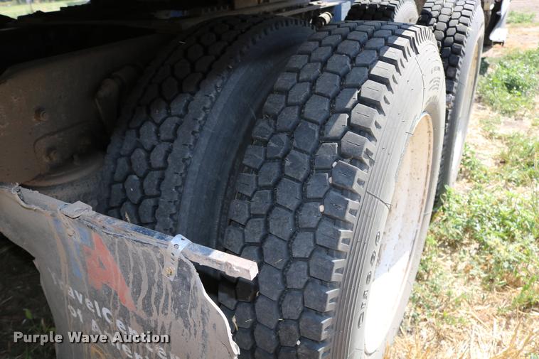 image for item DB9290 1996 Freightliner FLD semi truck