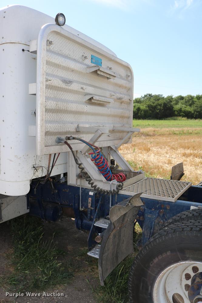 image for item DB9290 1996 Freightliner FLD semi truck