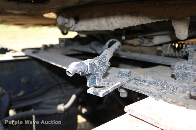 image for item DB9290 1996 Freightliner FLD semi truck