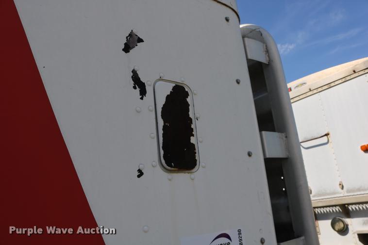 image for item DB9290 1996 Freightliner FLD semi truck