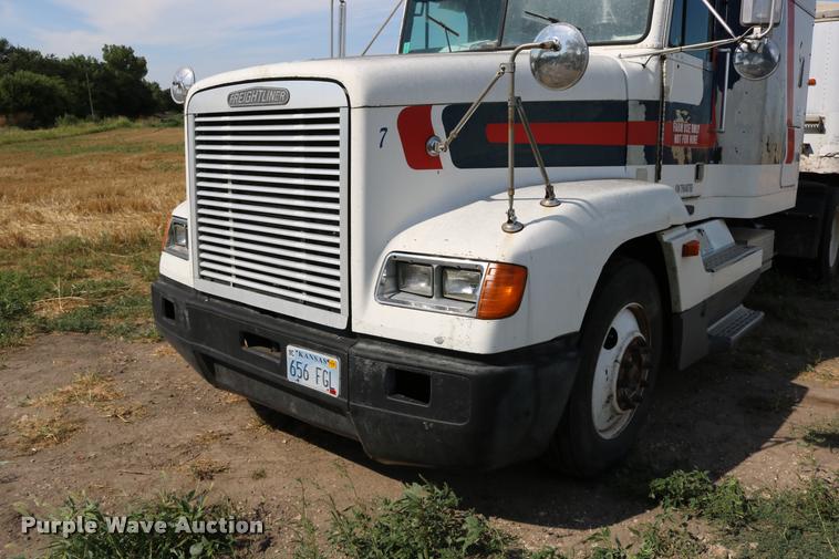 image for item DB9290 1996 Freightliner FLD semi truck