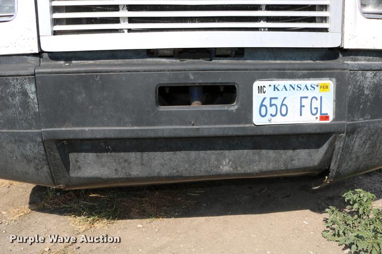 image for item DB9290 1996 Freightliner FLD semi truck