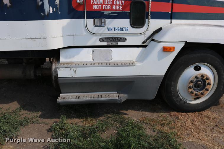 image for item DB9290 1996 Freightliner FLD semi truck