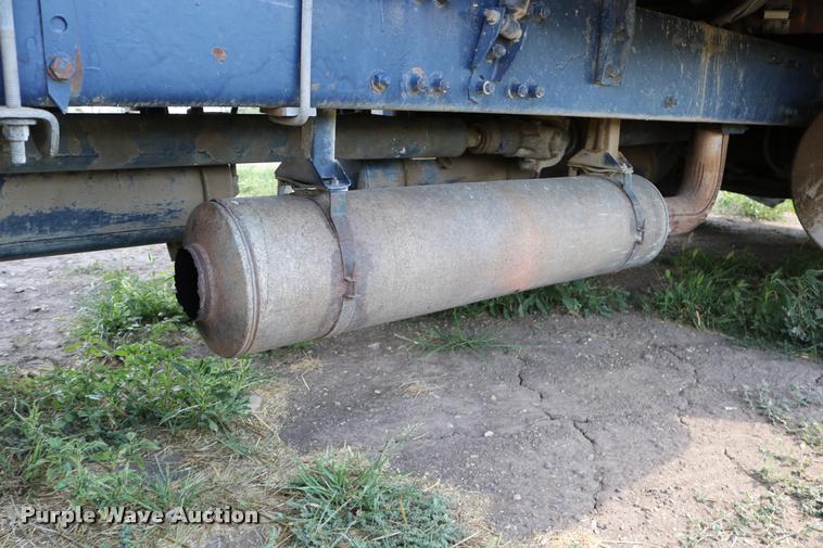 image for item DB9290 1996 Freightliner FLD semi truck