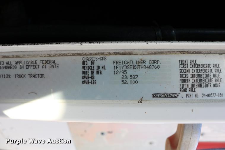 image for item DB9290 1996 Freightliner FLD semi truck