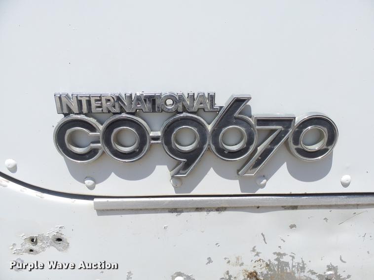 image for item DH9666 1983 International CO-9670 semi truck