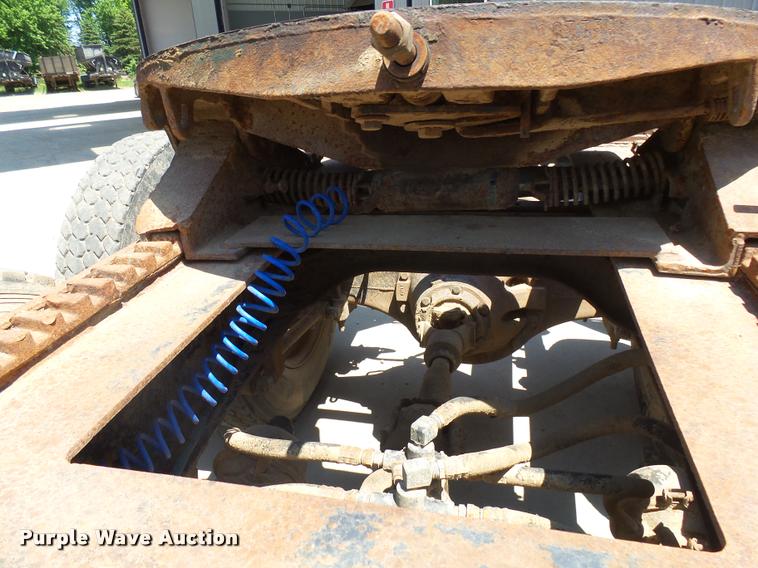 image for item DH9666 1983 International CO-9670 semi truck