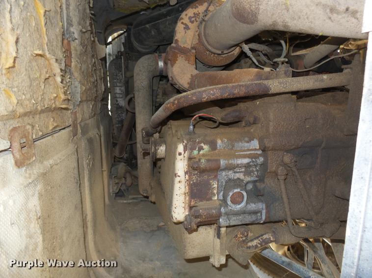 image for item DH9666 1983 International CO-9670 semi truck