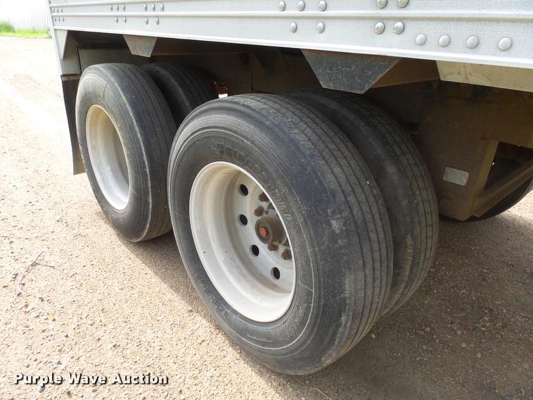 image for item DH9669 1998 Timpte Super Hopper double hopper grain trailer