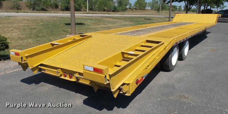 image for item DH9673 2001 Trail-Eze TE40R642 equipment trailer