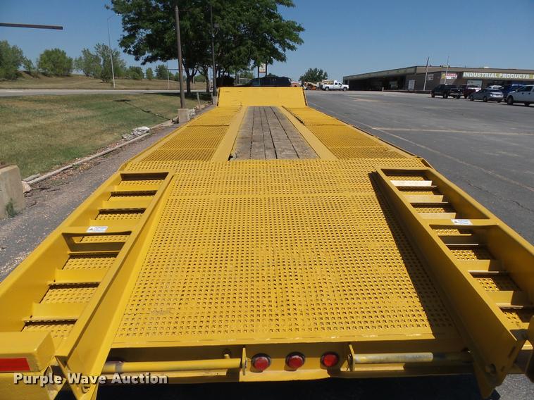 image for item DH9673 2001 Trail-Eze TE40R642 equipment trailer