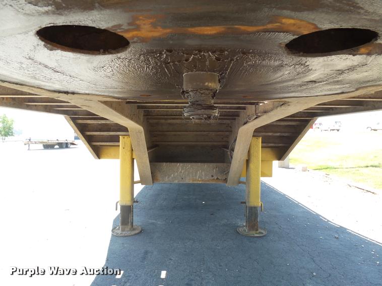 image for item DH9673 2001 Trail-Eze TE40R642 equipment trailer