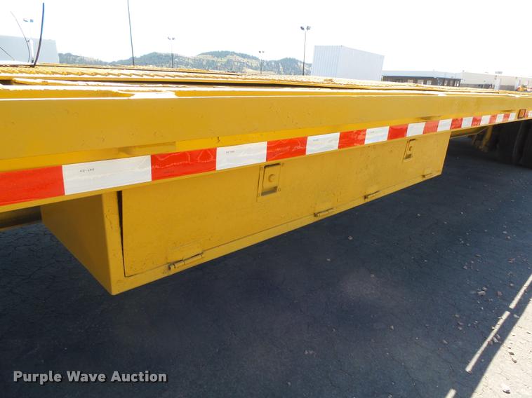 image for item DH9673 2001 Trail-Eze TE40R642 equipment trailer