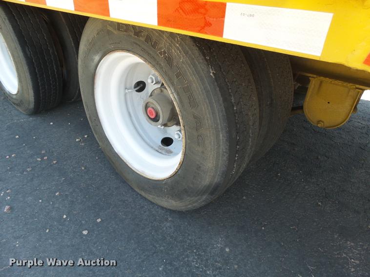 image for item DH9673 2001 Trail-Eze TE40R642 equipment trailer