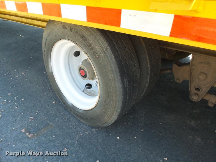 image for item DH9673 2001 Trail-Eze TE40R642 equipment trailer