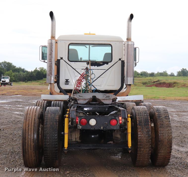 image for item DK9534 1999 Mack CH613 semi truck