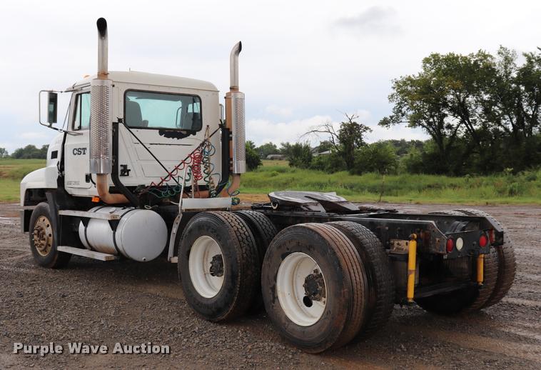 image for item DK9534 1999 Mack CH613 semi truck