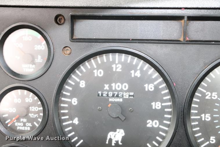 image for item DK9534 1999 Mack CH613 semi truck