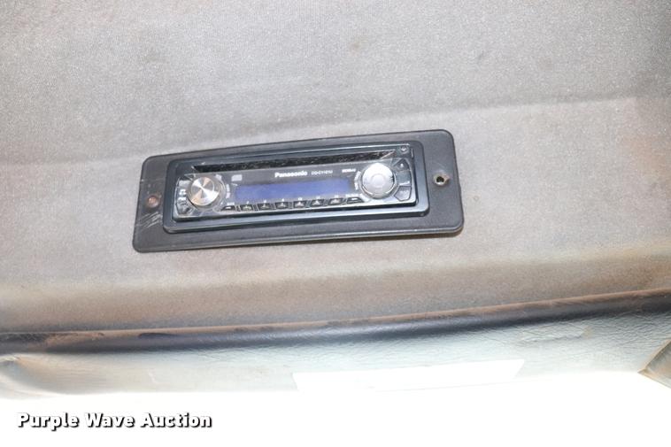 image for item DK9534 1999 Mack CH613 semi truck