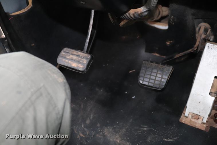 image for item DK9534 1999 Mack CH613 semi truck