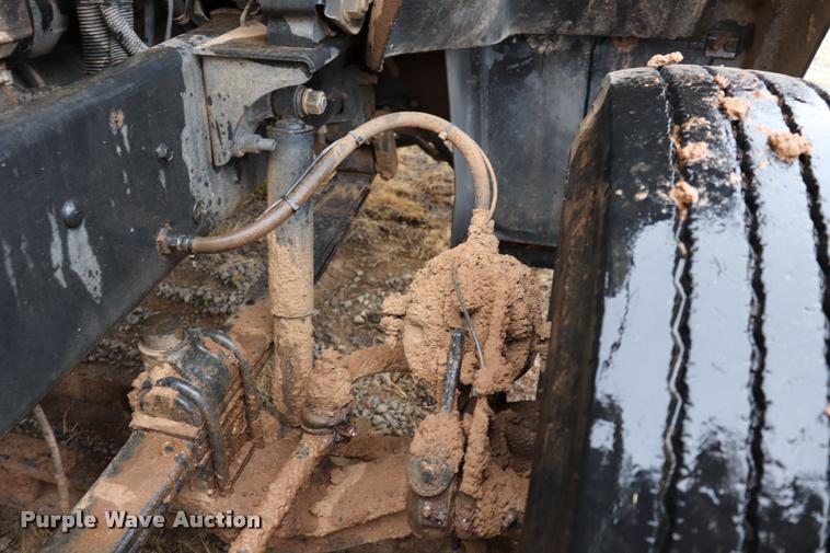 image for item DK9534 1999 Mack CH613 semi truck