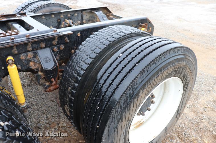 image for item DK9534 1999 Mack CH613 semi truck