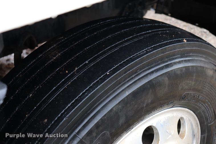 image for item DK9534 1999 Mack CH613 semi truck