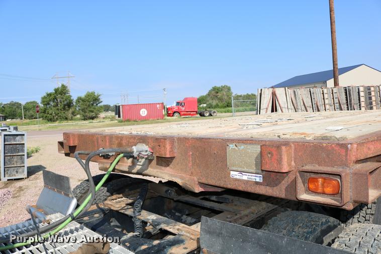 image for item DM9376 1981 Transcraft DTX-18-14 drop deck equipment trailer