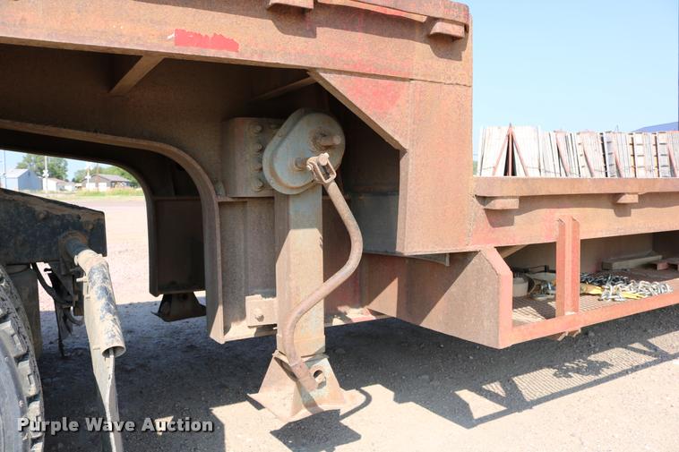 image for item DM9376 1981 Transcraft DTX-18-14 drop deck equipment trailer