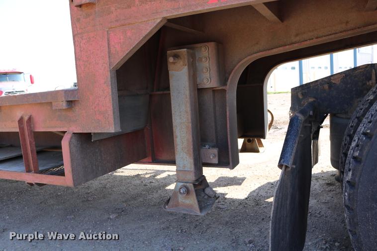 image for item DM9376 1981 Transcraft DTX-18-14 drop deck equipment trailer