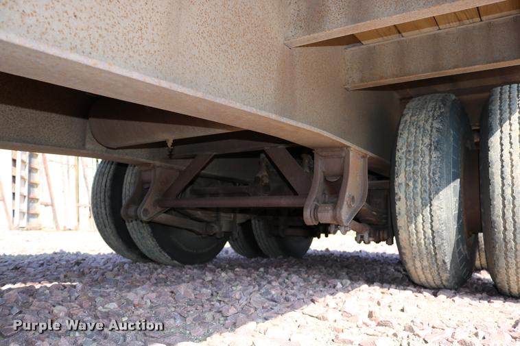 image for item DM9376 1981 Transcraft DTX-18-14 drop deck equipment trailer