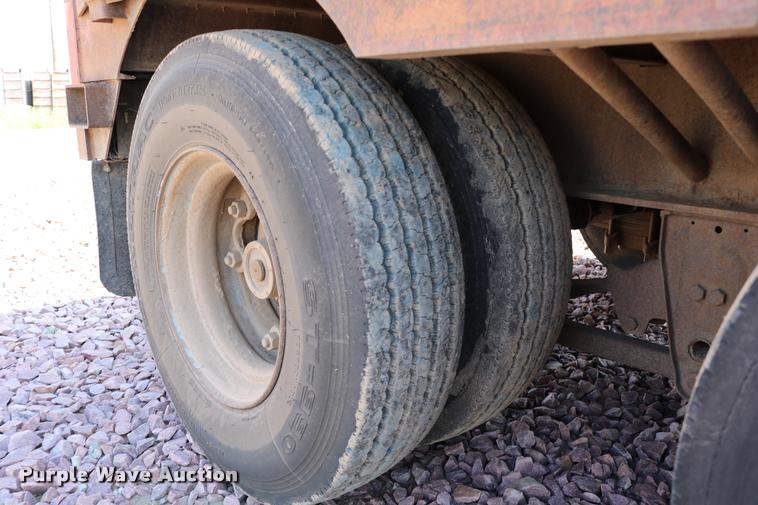 image for item DM9376 1981 Transcraft DTX-18-14 drop deck equipment trailer