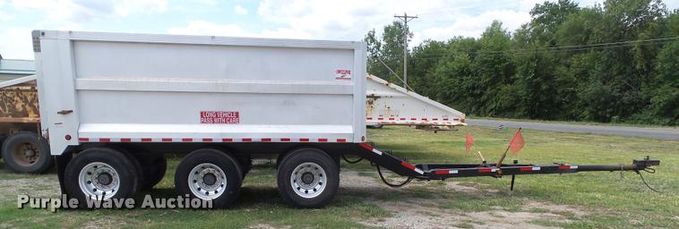 image for item L5622 2009 Corn Husker end dump trailer