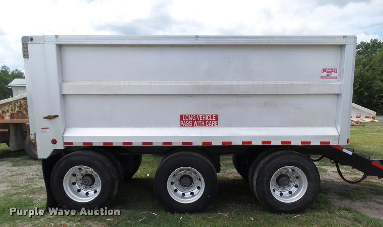 image for item L5622 2009 Corn Husker end dump trailer