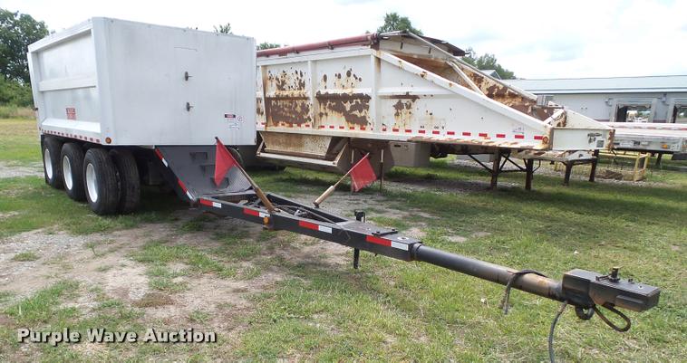 image for item L5622 2009 Corn Husker end dump trailer