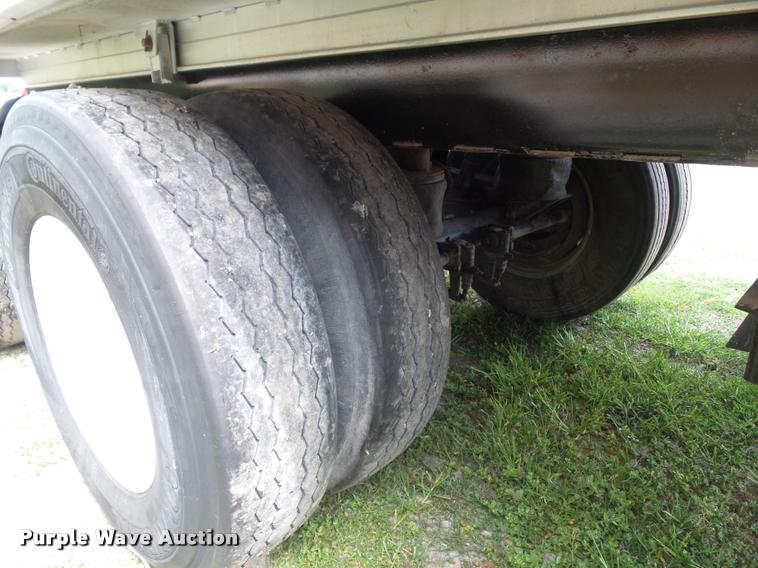 image for item L5622 2009 Corn Husker end dump trailer