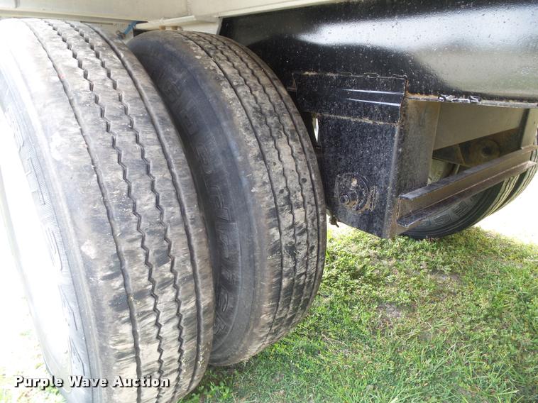 image for item L5622 2009 Corn Husker end dump trailer