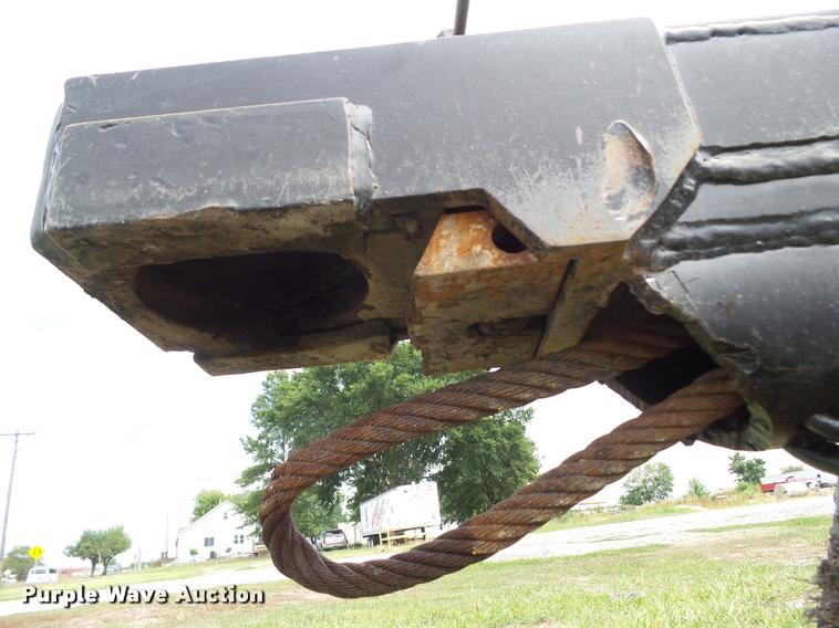 image for item L5622 2009 Corn Husker end dump trailer