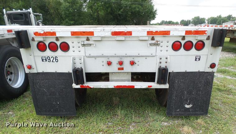 image for item L5626 2004 Wilson CF-900 flatbed trailer